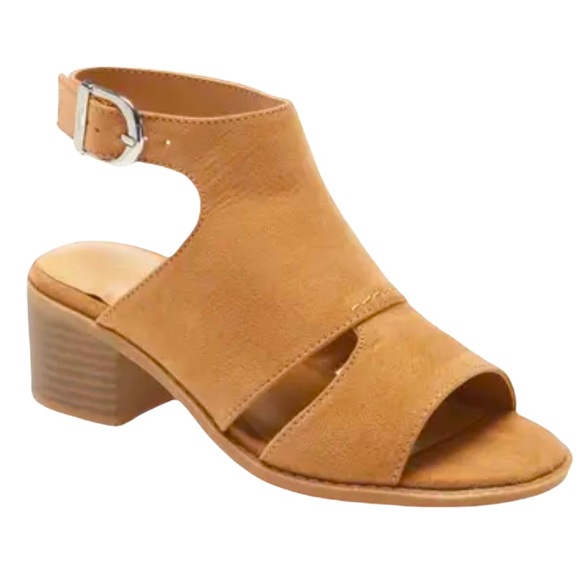 Treasure & Bond Other - Treasure & Bond Chestnut Block Heel Sandal